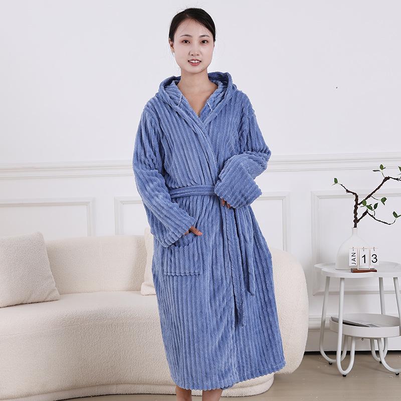 Dicker Kapuzen-Bademantel für Damen in Candy-Streifen, Übergröße, Korallenfleece