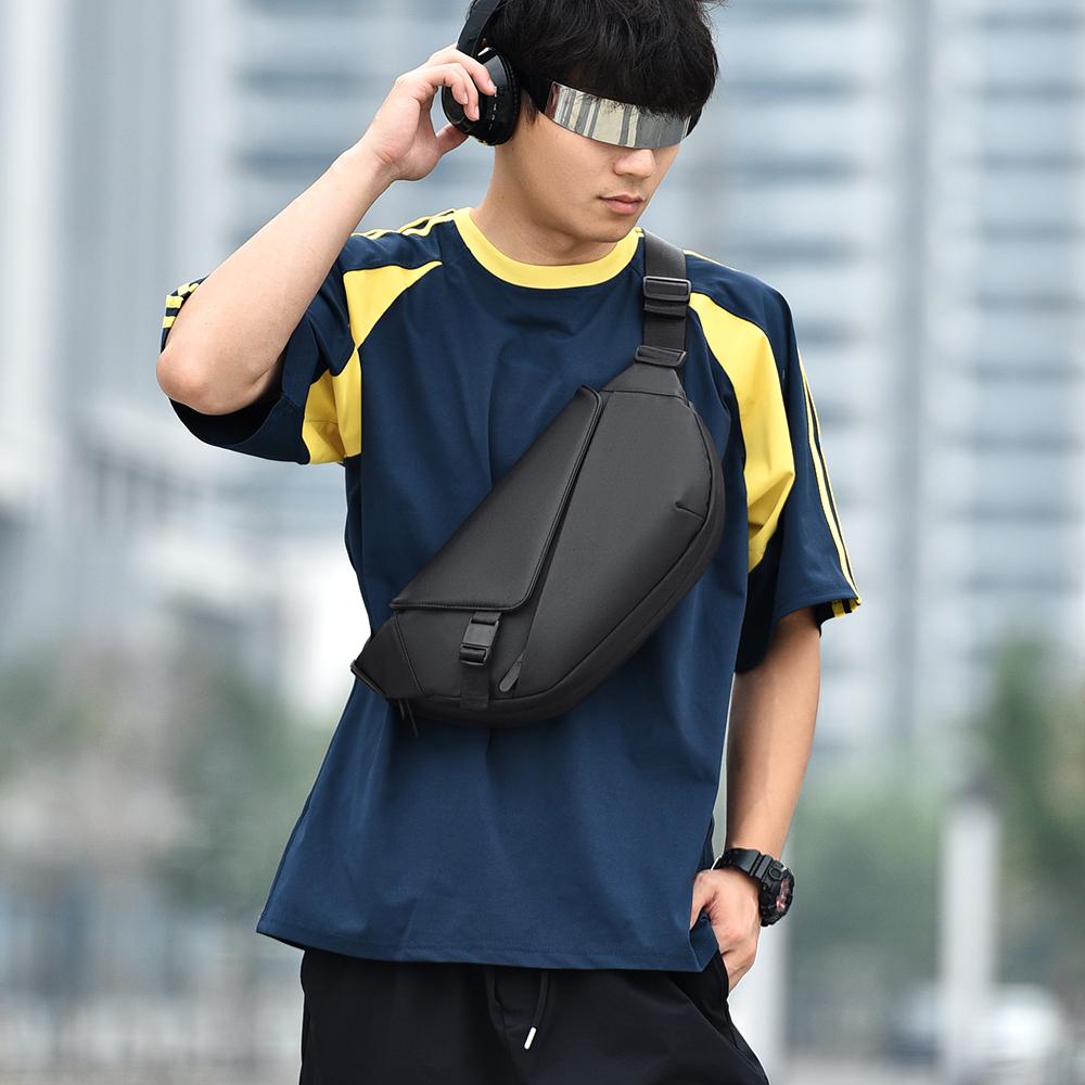 Lightweight Men's Bag Outdoor Travel Crossbody Bag