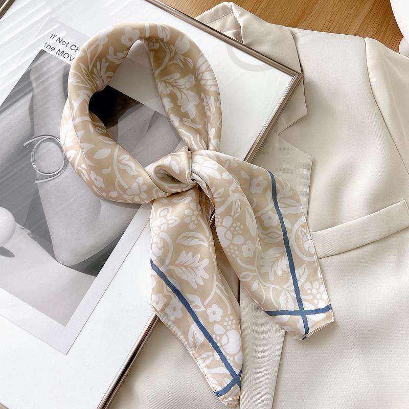 Luxusdesign Paisley-Druck Kleiner quadratischer Schal Simulierte Seide Dünner Halsschal Reifer Stil Sonnenschutz Kopftuch für Frauen