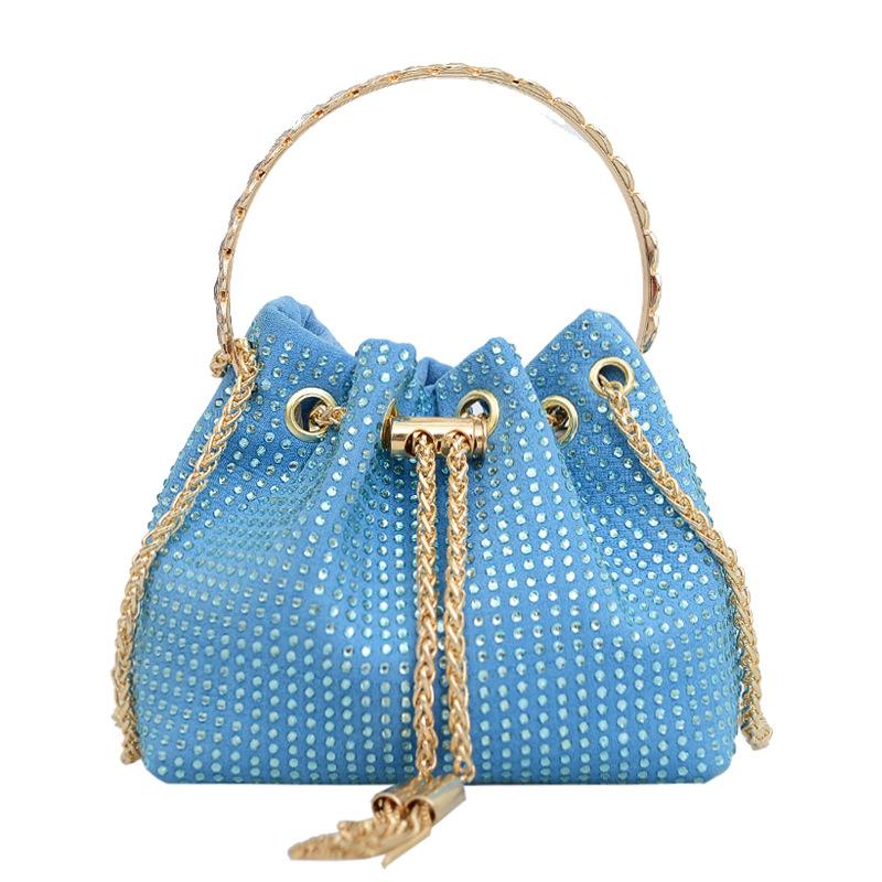 

ag omen s niche temperament messenger bag ersatile diamond chain portable bucket bag ide dinner bag