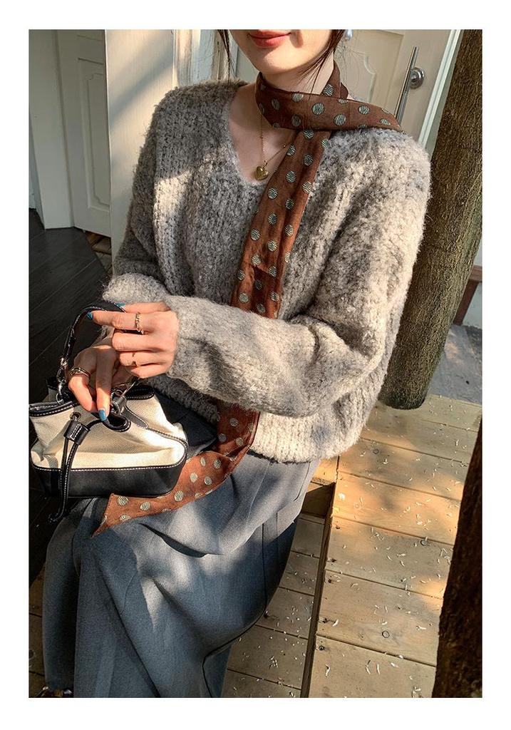 Women's Lake Blue V-Neck Autumn/Winter Korean Style Loose Knit Sweater - Cozy, Versatile, Age-Reducing