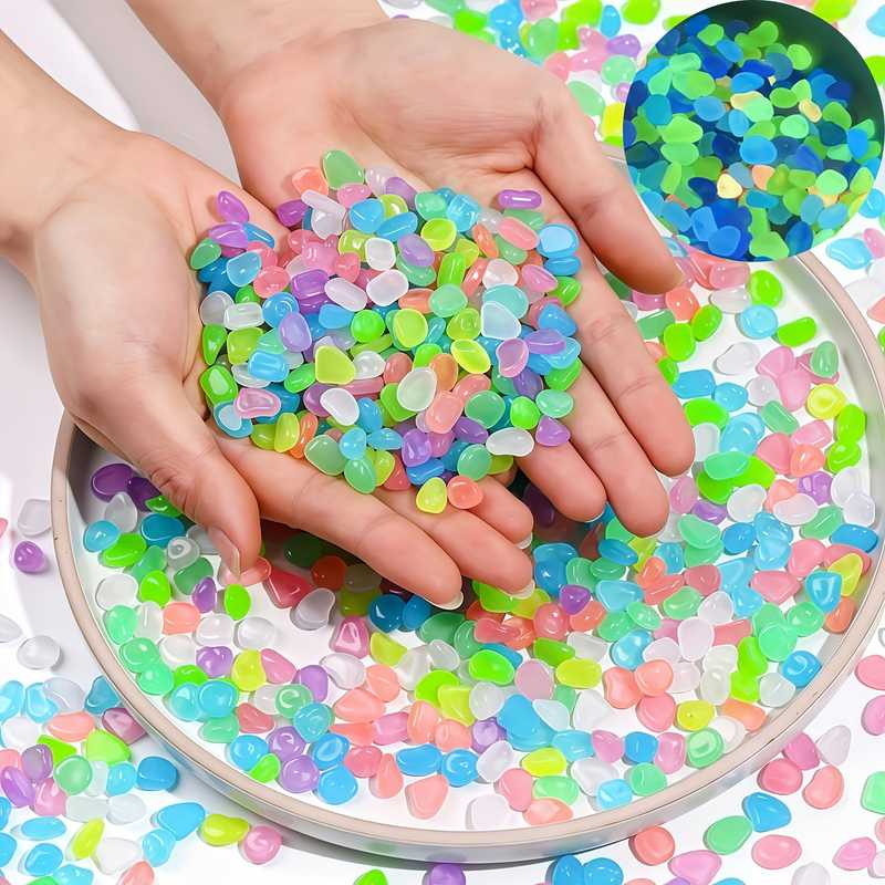 200Pcs Glow in the Dark Garden Pebbles For Sidewalk Garden Terrace Lawn Garden Patio Fish Tank Aquarium Decoration Glow Stone