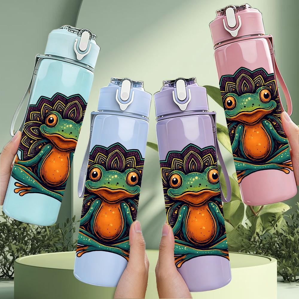 1 Stück Frosch auf Lotos-Kunstdruck 750ml Farbige Kunststoff-Sportwasserflasche Auslaufsicherer Klappdeckel mit Strohhalm Geeignet für Sport, Büro, Zuhause