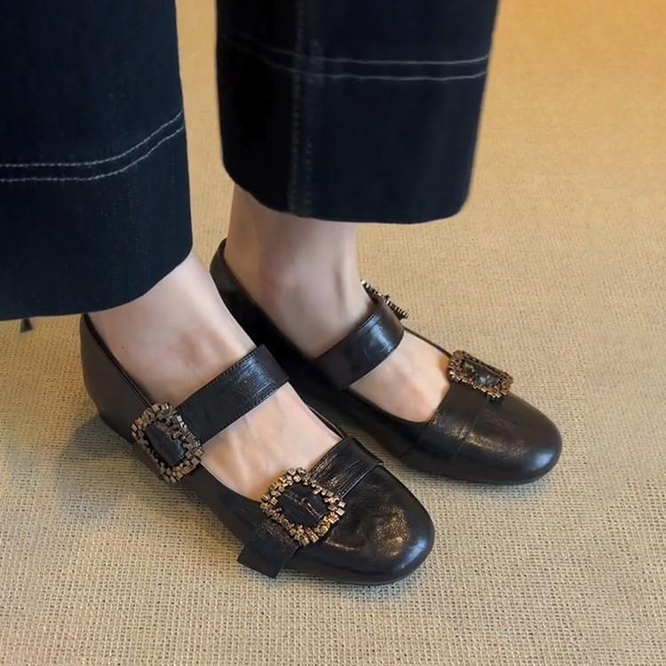 Sheepskin version~ retro round head light mouth small single shoes women's flat bottom one-word buckle black design versatile Mary Jane shoes