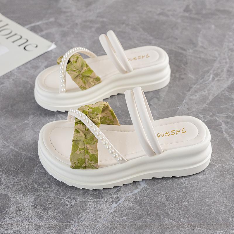 Cool slippers women's new summer wear with skirt fashion exquisite and thin sandals