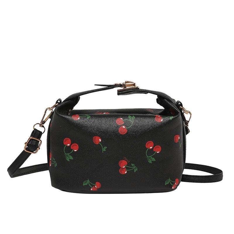 Fresh Cherry Print 2025 New Summer Cute Trend Sweet Fashion Messenger Shoulder Bag
