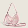 Underarmsväska för kvinnor Trendig höstmodedesign Axelväska Crossbody Liten fyrkantig väska Fairy Pink Halvmåneväska