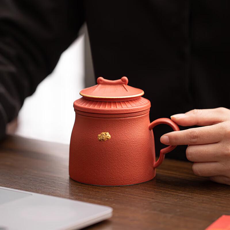 Palace Red Ceramic Self-Filtering Tea Cup