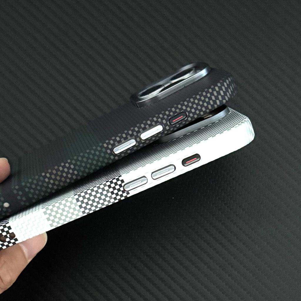 Applicable iPhone18 Kevlar Magnetic Mobile Phone Case Apple 17promax Metal Lens Luminous PC Case