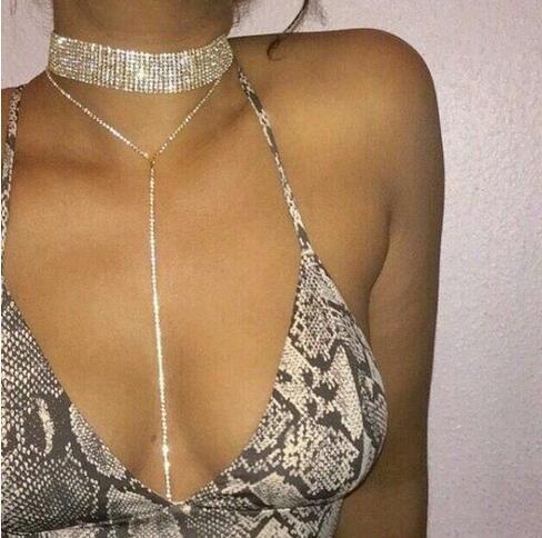 

European and American star street shot, retro luxury gold winding alloy Y-shaped short collarbone chain, claw chain 1111 золотой