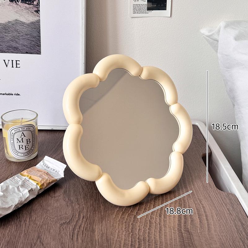 Niedliche blütenförmige Make-up-Spiegel für Frauen Desktop-Dekor Tragbarer Kosmetikspiegel Studentenwohnheim-Dekoration Großhandel 2025