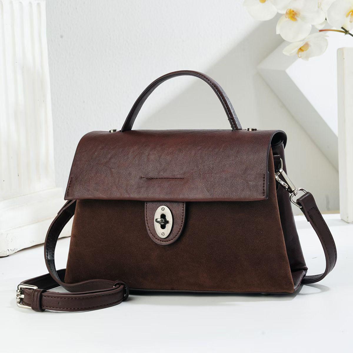 

2025 Retro Soft Leather Fleece-Lined Flap Crossbody Messenger Bag for Women 26L x 10W x 17H cm Handle 8 cm