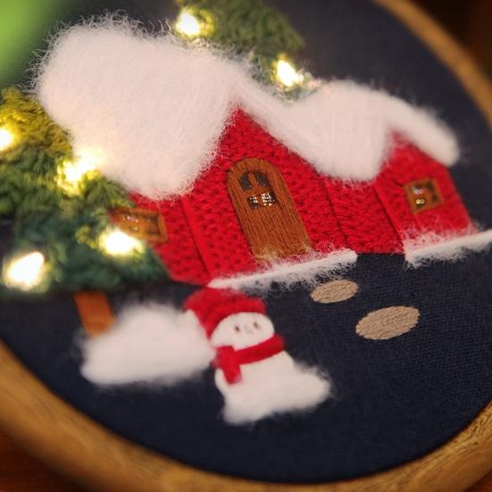 Light-up Christmas Embroidery Kit Snowman Christmas Tree Hand Embroidery Starter Kit with String Lights Hoop Threads Needles Fabric DIY Embroidery