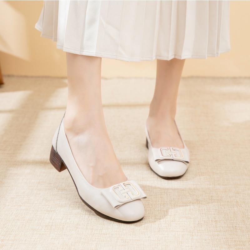 Spring New Leather Shallow Mouth Round Head Women's Single Shoes Middle Heel Comfortable Mother Dance Shoes Work Women's Shoes
