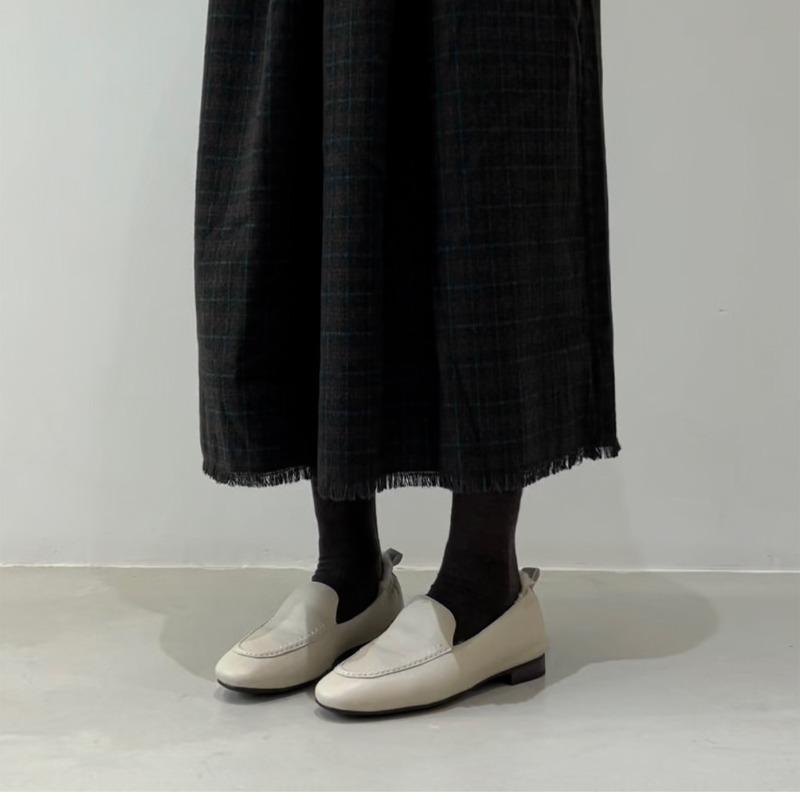 Simple Round-toe Leather Shoes - New Low-heeled Single Shoes for Women - New Style