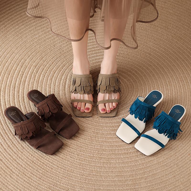 Retro ethnic style slippers for women in summer wearing 2025 new tassel vacation square toe fashion slippers