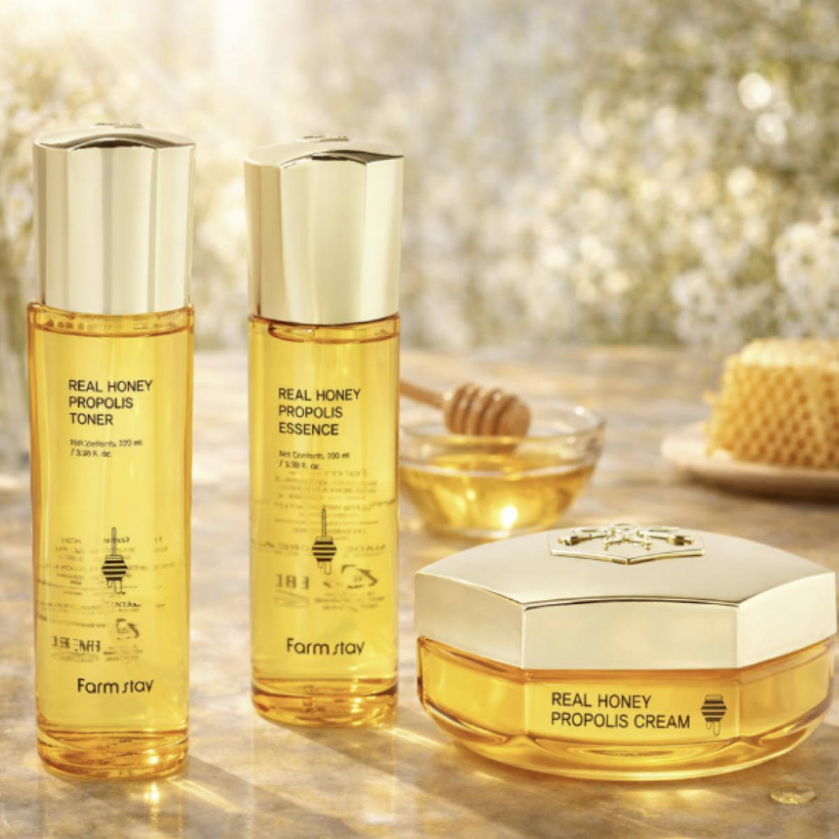 

[Farmstay] Real Honey Propolis Toner 120ml + Essence 100ml + Cream 50ml 3-Piece Set Toner 120ml + Essence 100ml + Cream 50ml