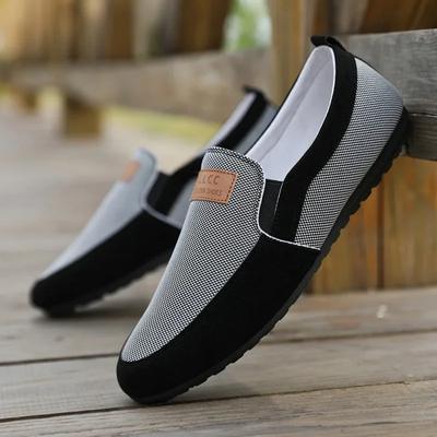 Slipper Herren Freizeitschuhe Übergröße Atmungsaktive Fahrschuhe Büro Walking Flats Rutschfeste Mokassins Hausschuhe2025