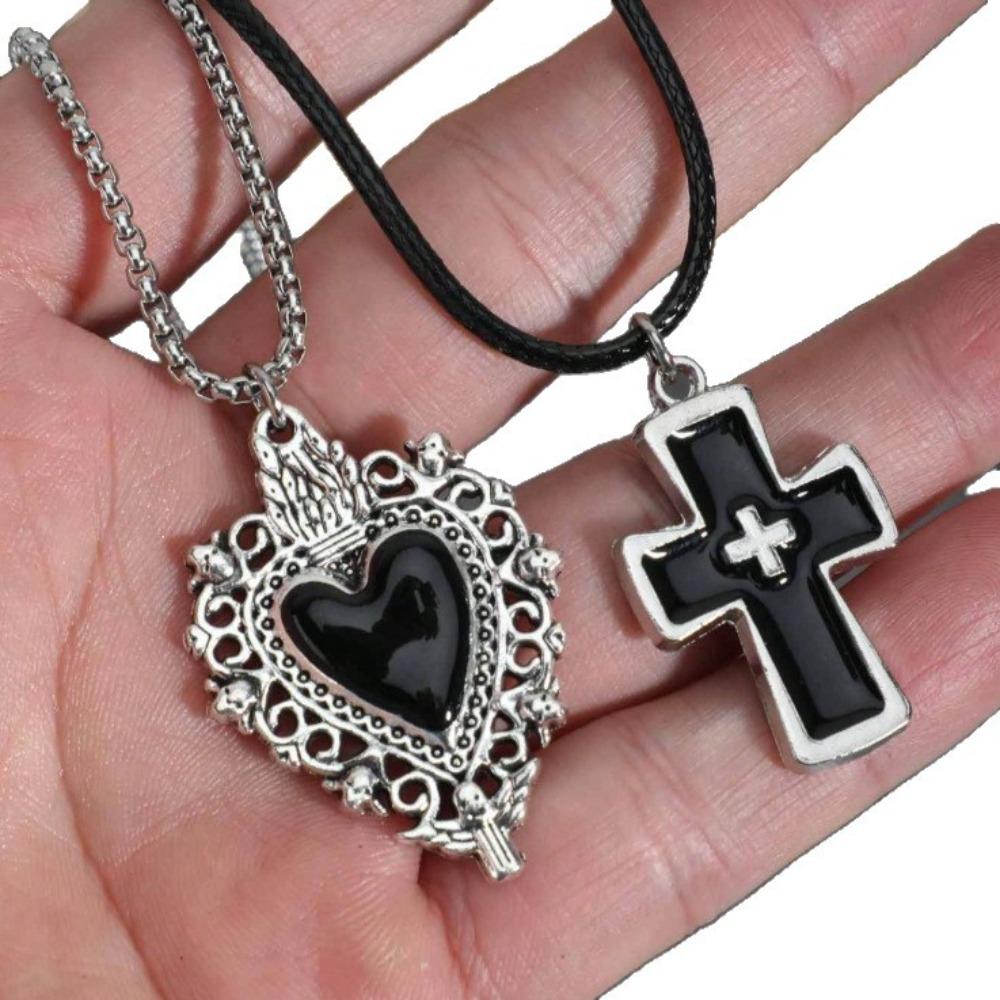 2pcs Set Retro Gothic Flame Sacred Heart Cross Pendant Necklaces Stacked Set for Women Men Halloween Party Jewelry Accessories