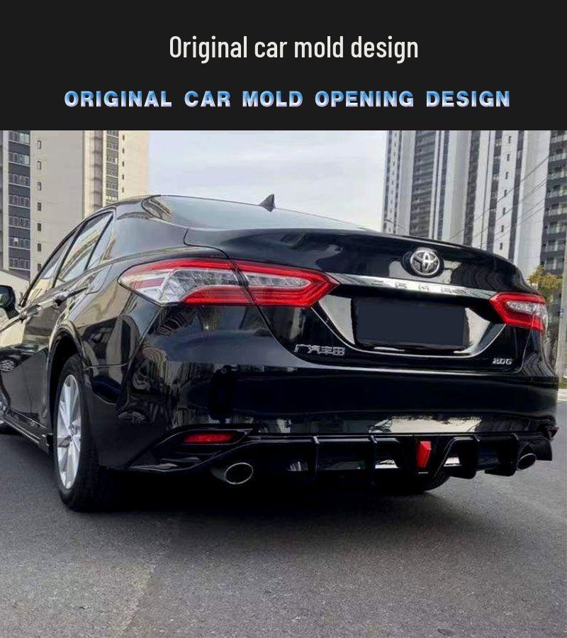 Zadný difúzor Toyota Camry 2018-2022 s navigačnými svetlami