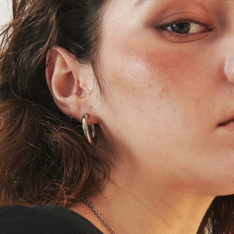 August Harmony Pfeifenreifen Ohrring / 2 Farben