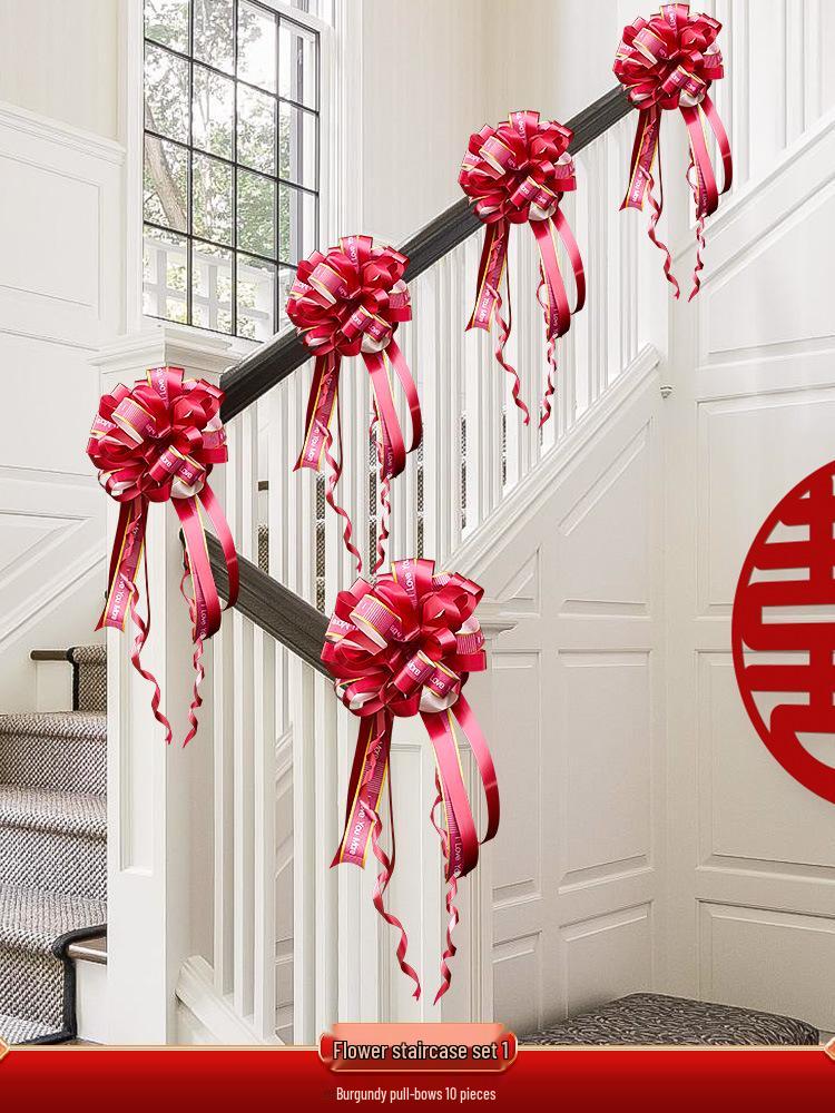 Украшение свадебных лестничных перил: Украшения и ленты «Двойное счастье» для деревенского нового дома жениха