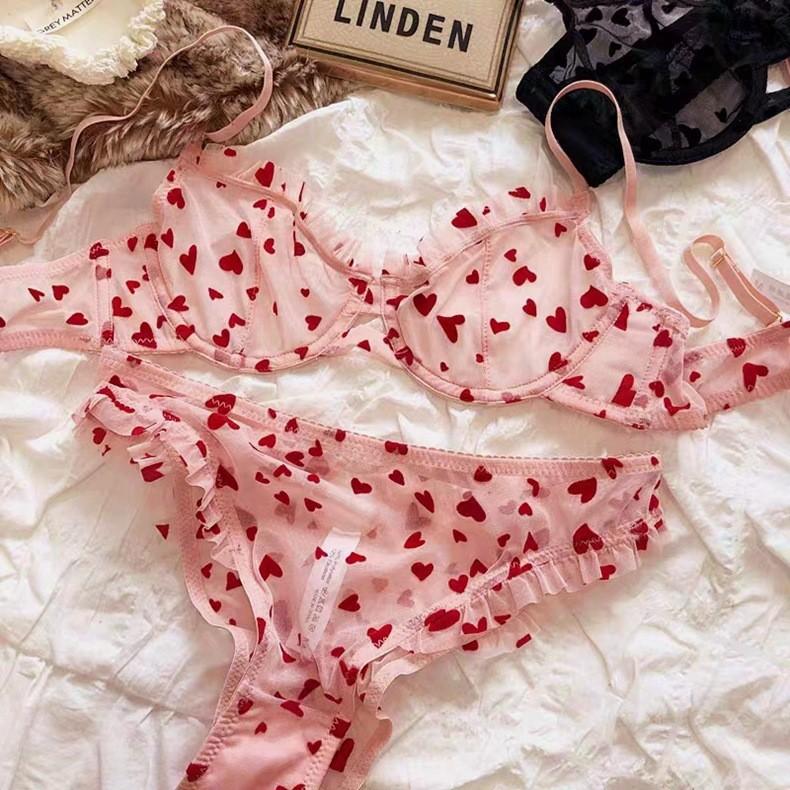 Sex suit, sexy lace, ultra-thin perspective heart-shaped printed women's suit shows small summer
