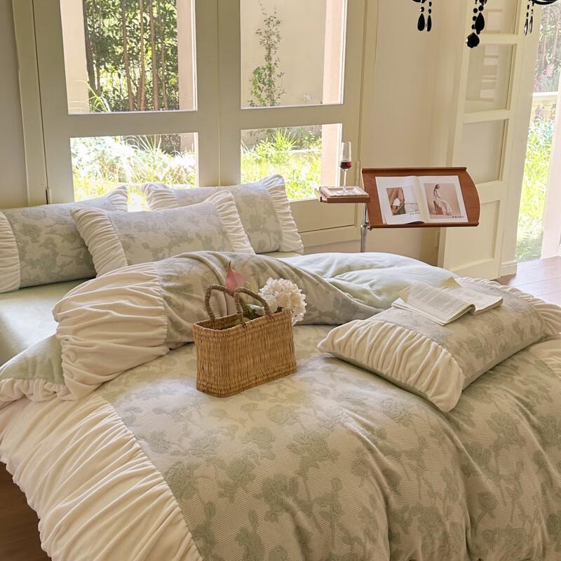 

OEING French Rose Yueding Milk Velvet 4-Piece Bedding Set 220x240cm