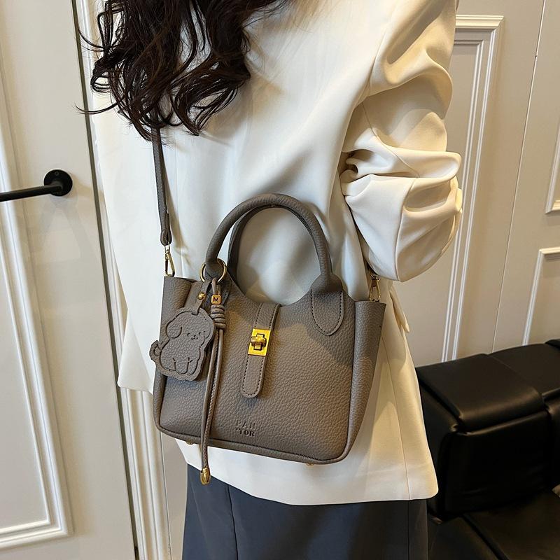 Bag Women's New Handbag Versatile Tote Bag Shoulder Messenger Bag