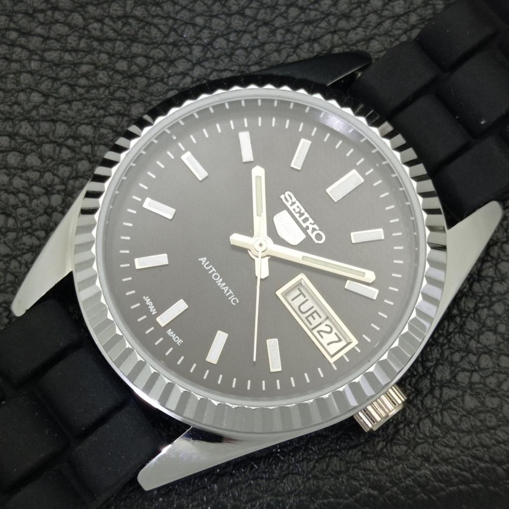 MENS VINTAGE SEIKO 5 AUTOMATIC REFURBISHED JAPAN BLACK DIAL WATCH A440554-4 Sk-a440554
