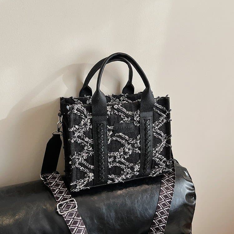 Borsa a tote in denim con bordo grezzo borsa a mano da donna