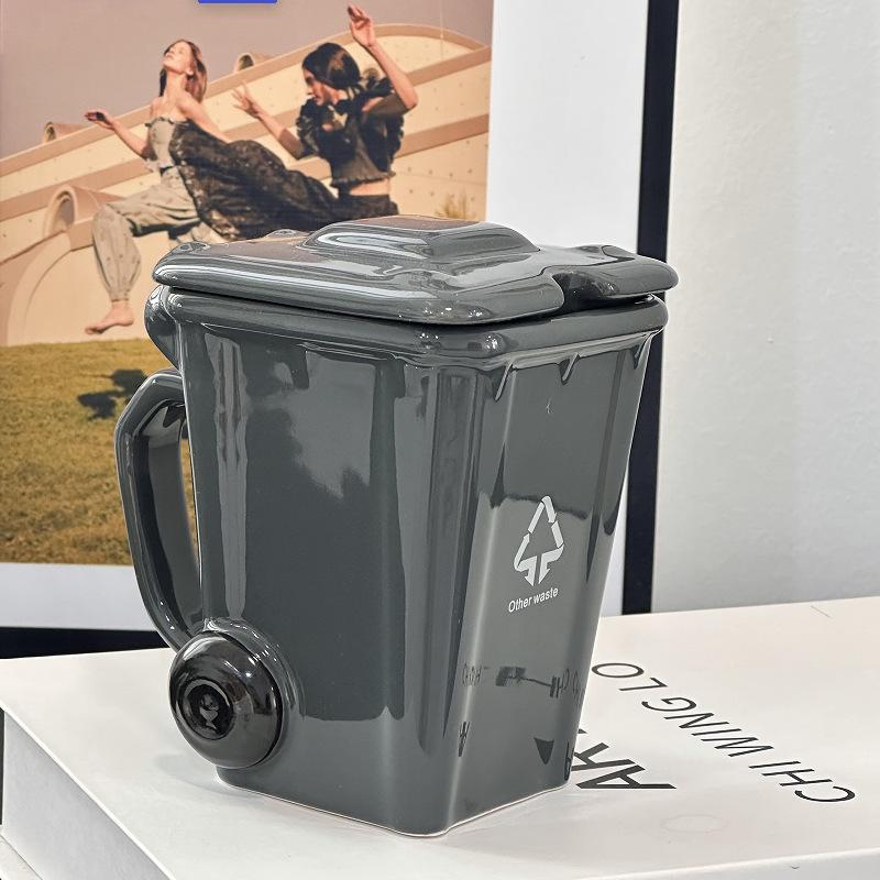Kreativní keramický 3D hrnek ve tvaru recyklačního koše, modelování odpadkového koše, osobnostní vtipné keramické hrnky