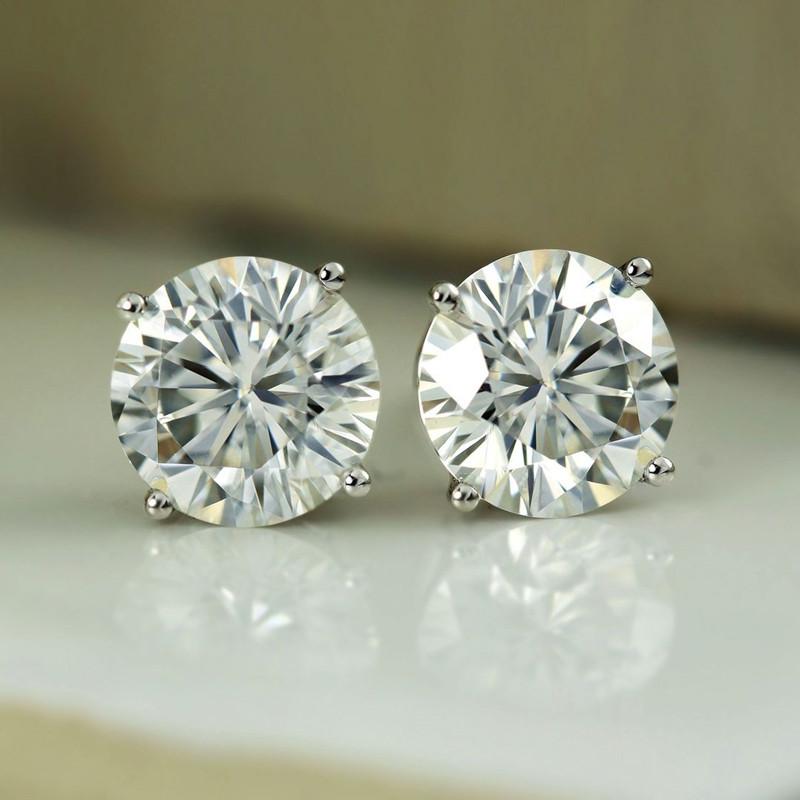 Classic 4 Claws Cubic Zirconia Women Earrings Crystal CZ Stone Minimalist Ear Stud Luxury Wedding Eternity Jewelry 2021