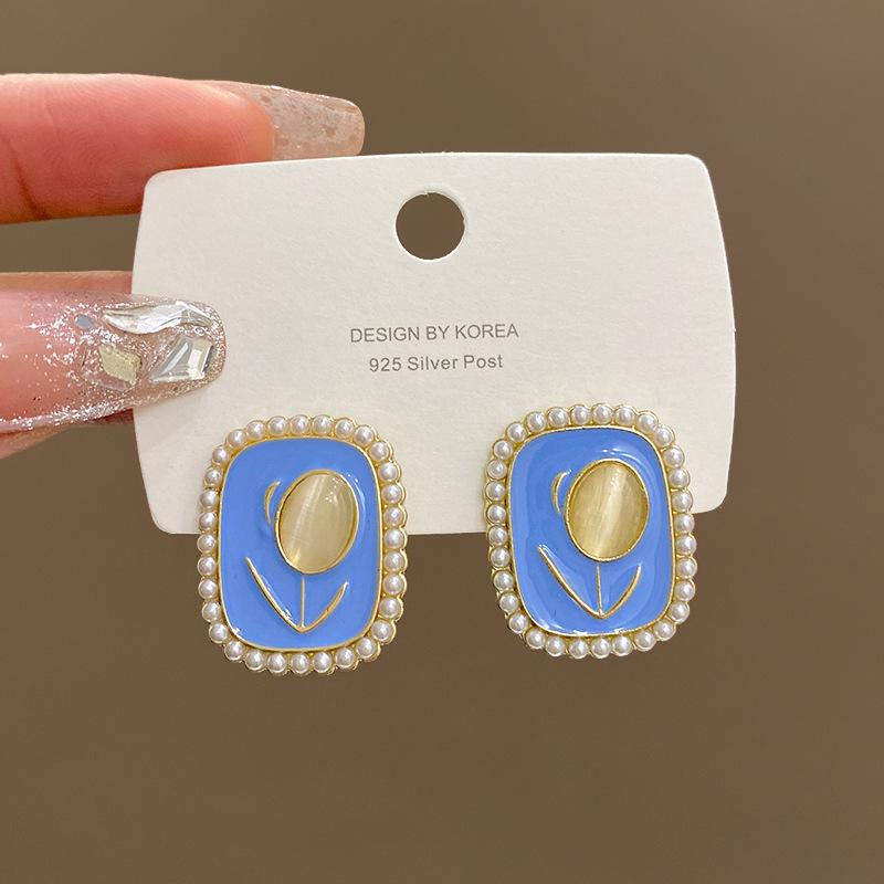 

ins wind tulip pearl flower earrings female gentle versatile Internet celebrity same stud earrings sweet personality ear jewelry