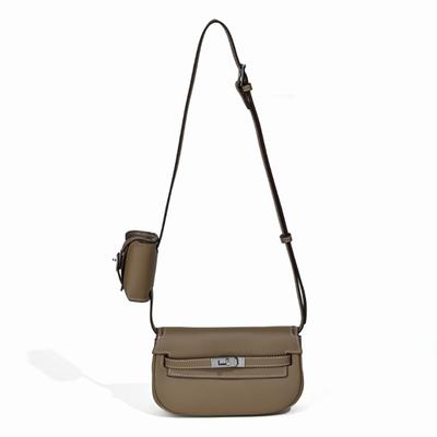 Bolsa de sela de couro feminina nova moda versátil bolsa mensageiro bolsa de mãe nicho de luxo leve bolsa semicircular de ponta