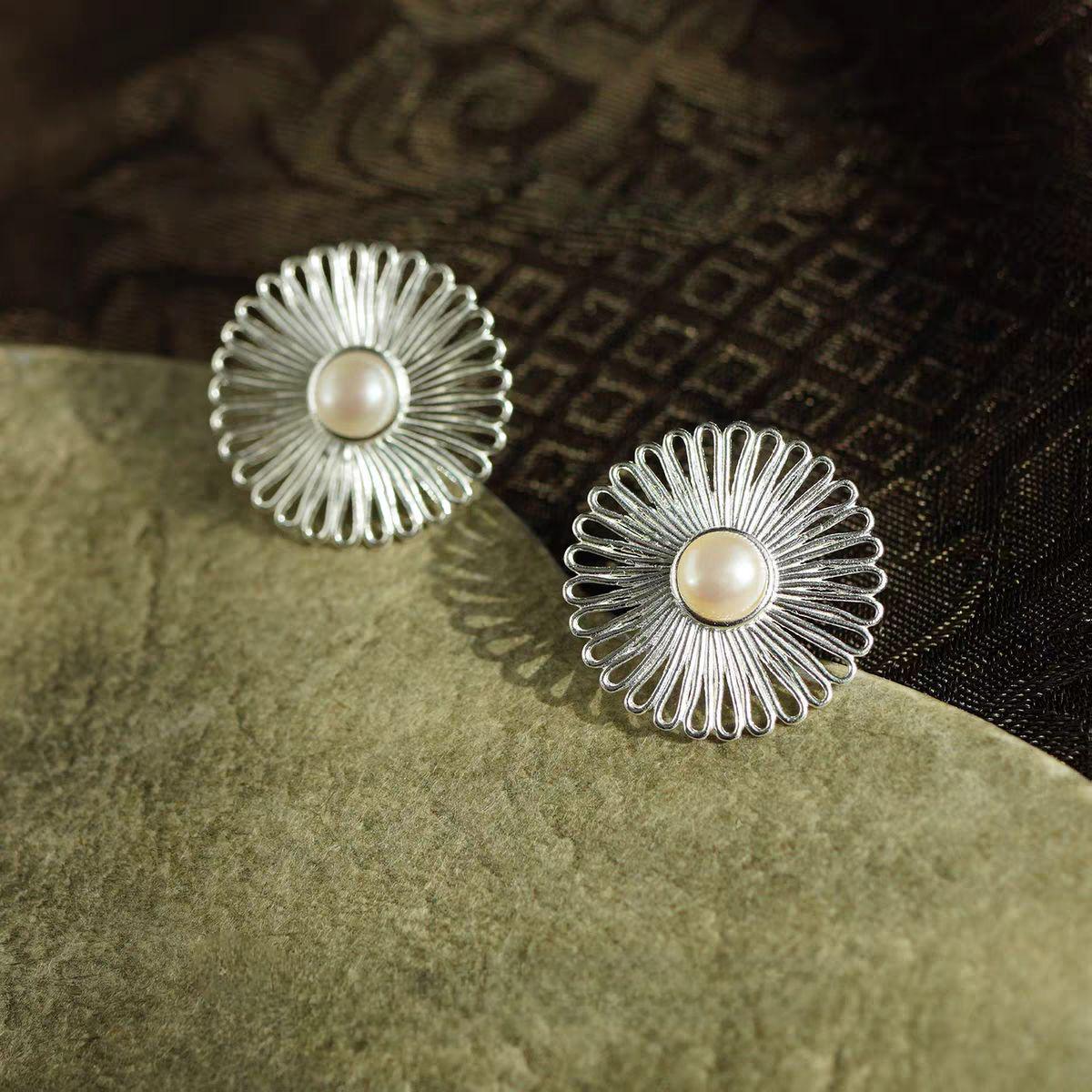 Элегантные серьги-цветок жемчуга этнического стиля И - Женские высококлассные аксессуары в китайском стиле