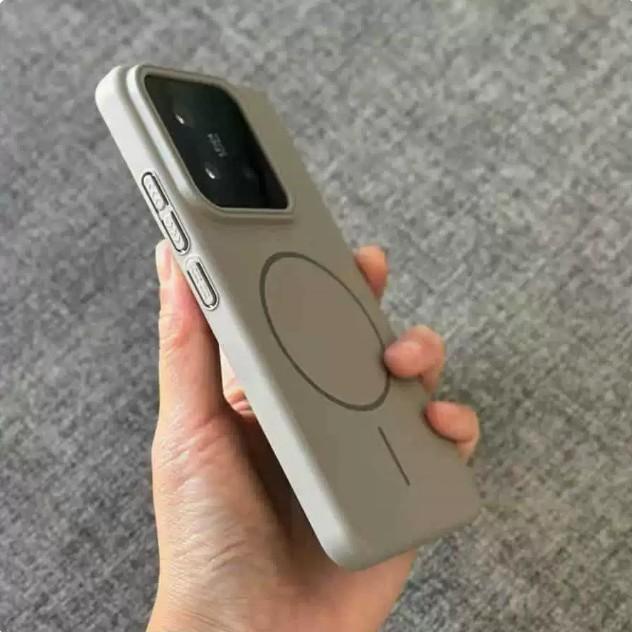 Odpowiedni dla Xiaomi 15Ultra Miękki i Nawilżający Cienki Magnetyczny Pokrowiec na Telefon, Ultracienki Xiaomi 14PRO Matowy Pokrowiec Antywstrząsowy