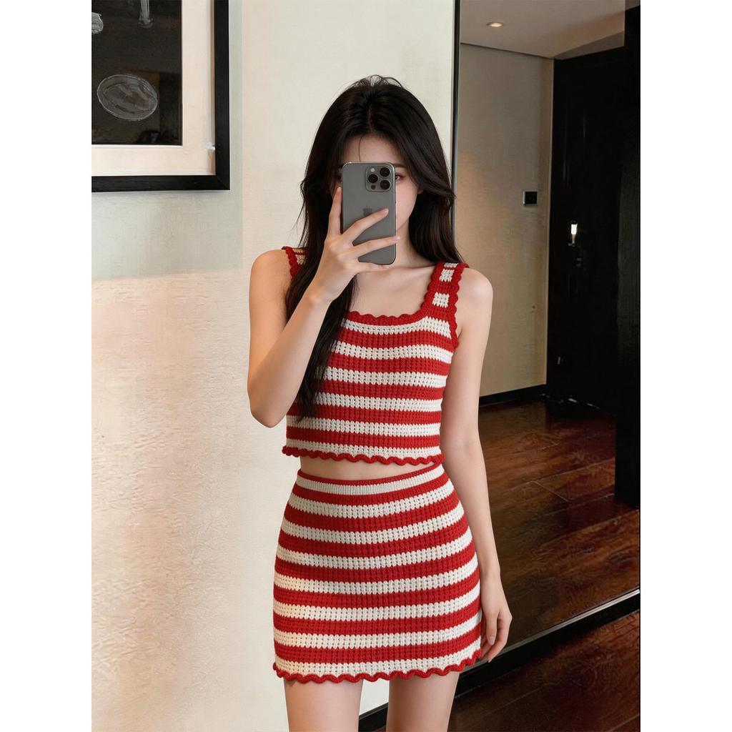 Red and White Striped Knitted Two-piece Set for Women's Summer Spice Girls, Thin and Tall, Small Suspender Vest Short Skirt Set