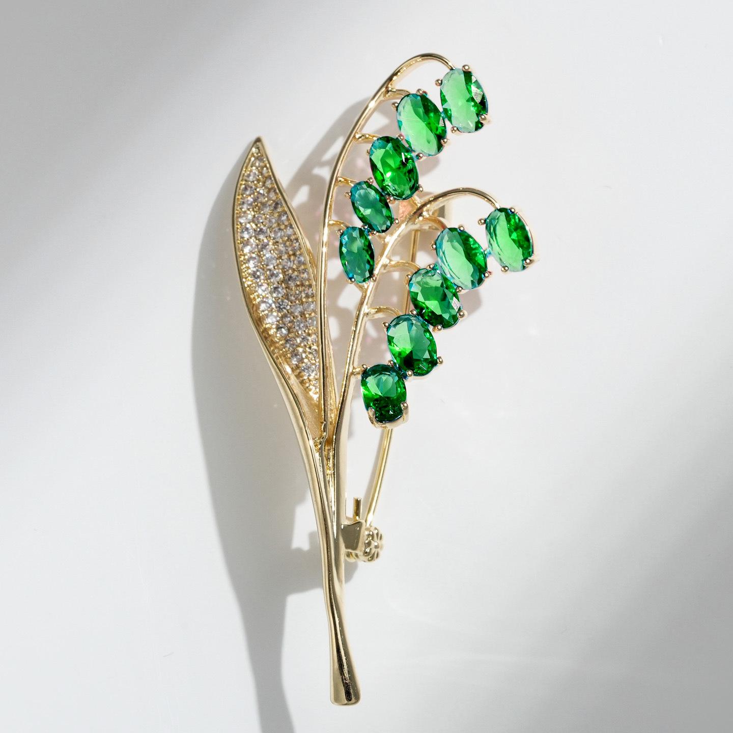Bo Xin Yun Zircon Lily Brooch: Cute Micro-Inlaid Fashion Pin