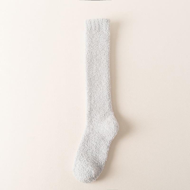 Female Autumn and Winter Add Velvet To Thicken Home Floor Sleep Month Son Keep Warm Not To Drop Hair Coral Velvet Calf Socks
