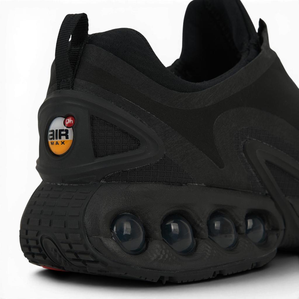 Nike Sneakers Unisex Air Max DN Roam Triple Black Argento Metallizzato HQ8605-001