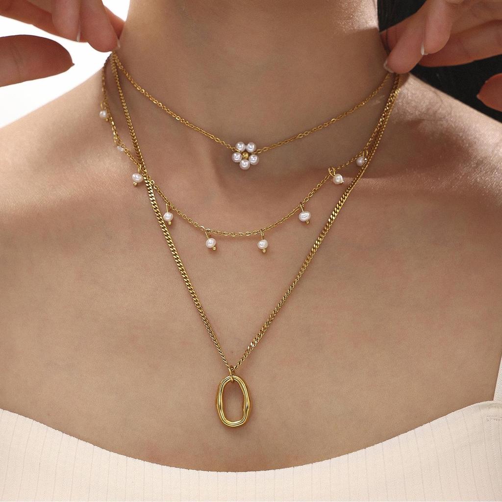 Qiong Yao European American Fashion Pearl Flower Multi-layer Necklace with Light Luxury Design and Stainless Steel Clavicle Chain