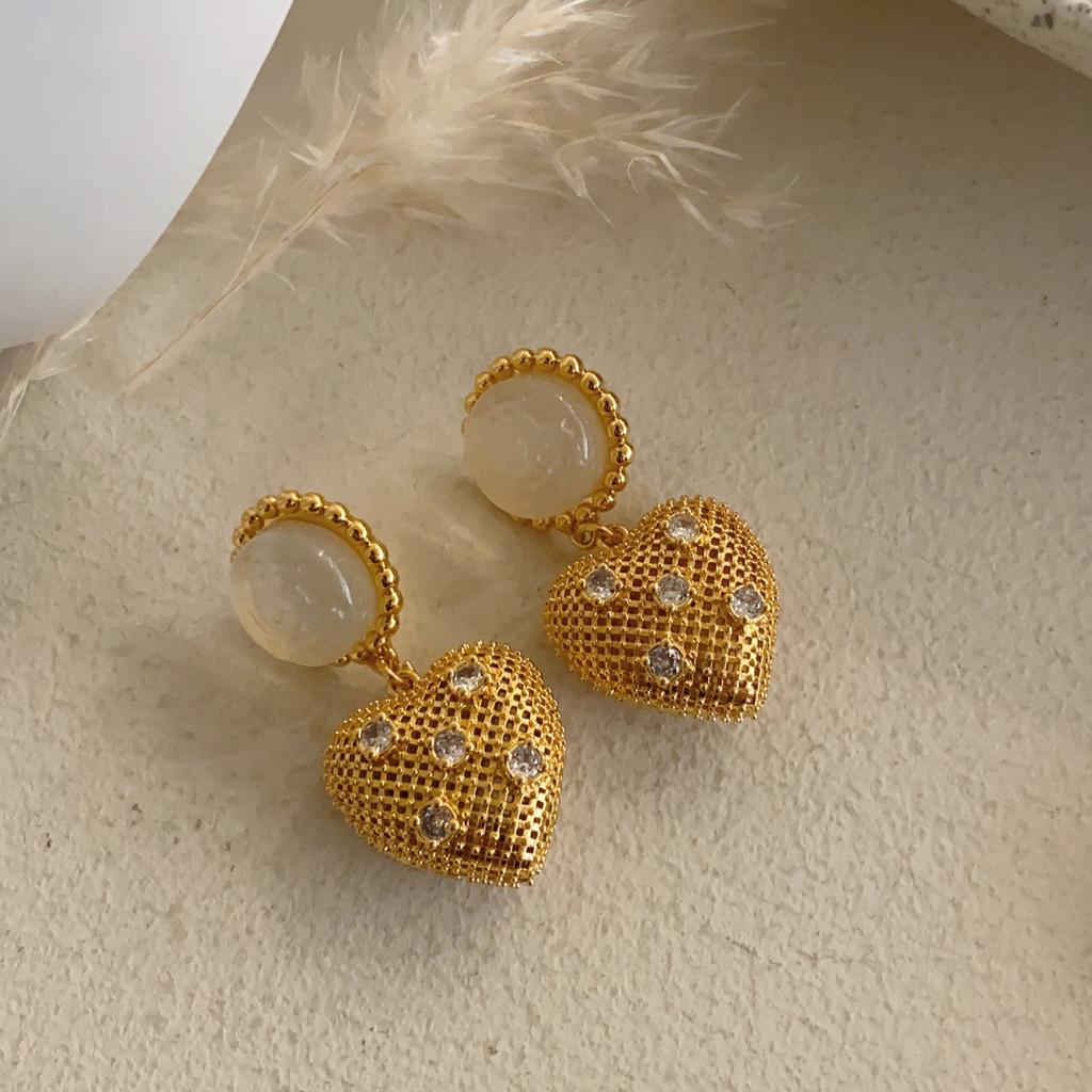 Chen Shuting'S Sister-In-Law Has The Same Earrings, Earrings, And High-Leaf Design Sense. Chen Shuting'S Fringed Long Style Is Trendy.