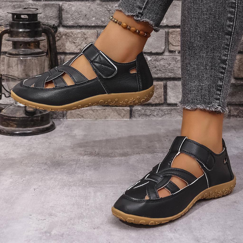 Fashion Solid Women Color Light Open-Toe Breathable Flats Lightweight Soft Leather Outdoor Shoes Women Causal Sandals New Women Shoes
