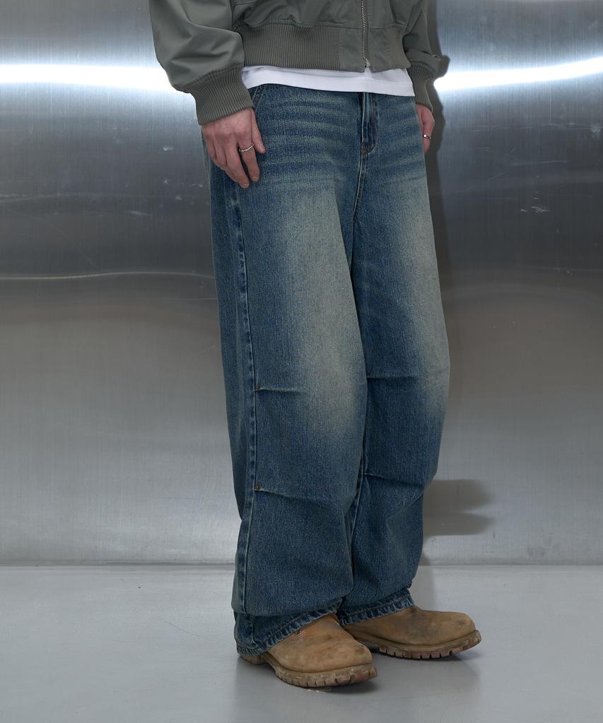 Pichibeullaeg Pocket Emblem Parasuit Wide Denim (Washed Blue)