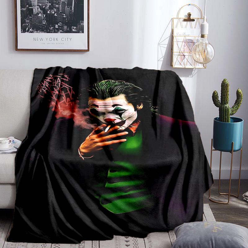 Jo-ker In Green Suit Throws Blanket Flannel Blankets Plush for Couch Bed Gifts for Men Women Travel Picnic Blanket Christmas Fan Gifts