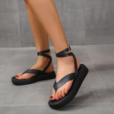 Modische Sandalen, bequeme Schuhe für Damen, Sommer-Flip-Flops, Plateau, römischer Stil, niedrige Absätze, schwarz, neue lässige Damenschuhe