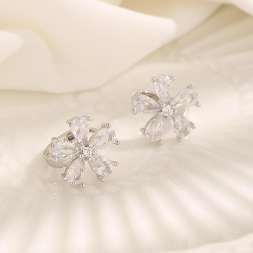 Cherry Blossom Stud Earrings - Simple Silver Fashion Jewelry