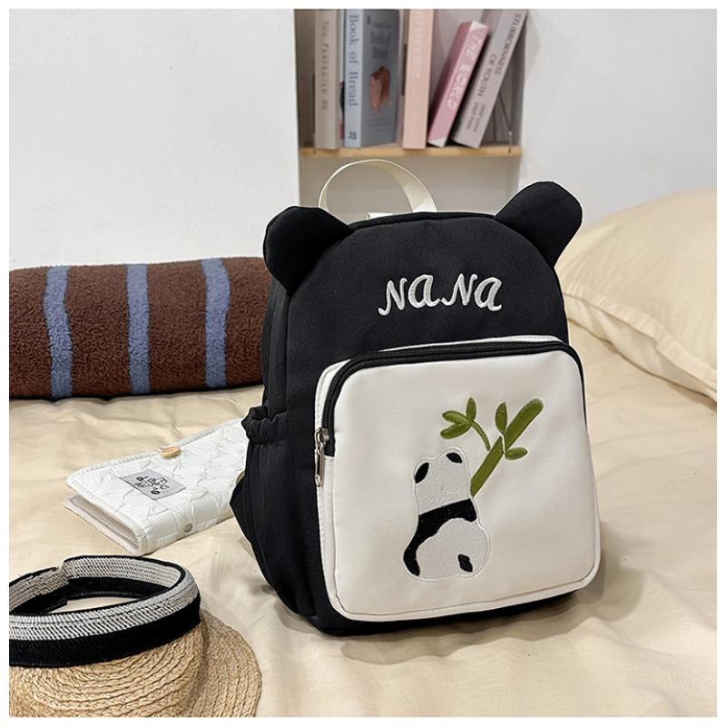 

The new schoolbag is high-value, fresh, sweet and cute, red panda backpack, kindergarten level 1-3 large-capacity backpack.