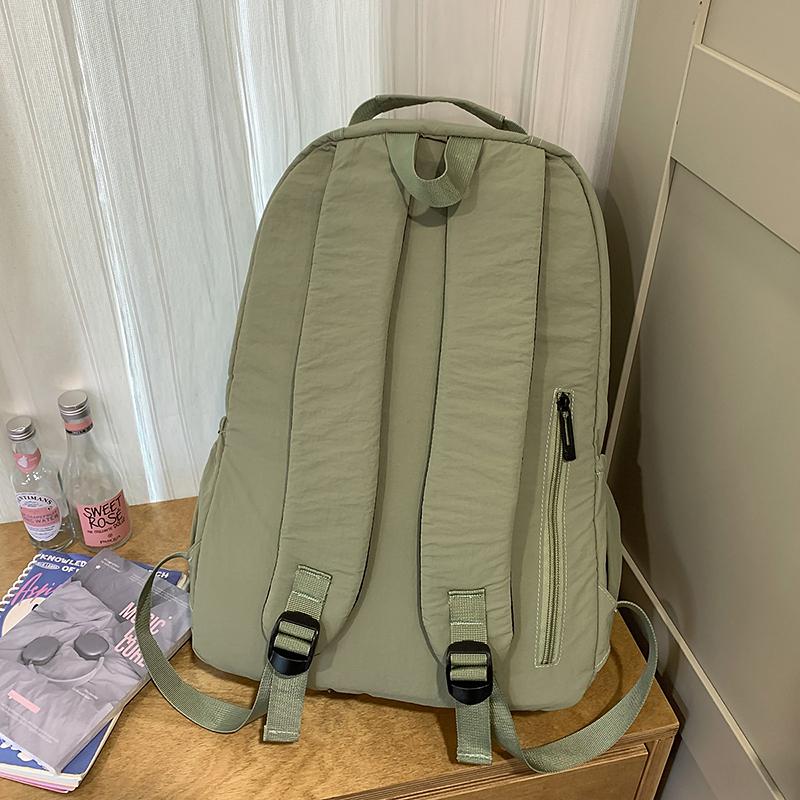 Lightweight Backpack Women's Outdoor Backpack Large Capacity Travel Bag Student Schoolbag